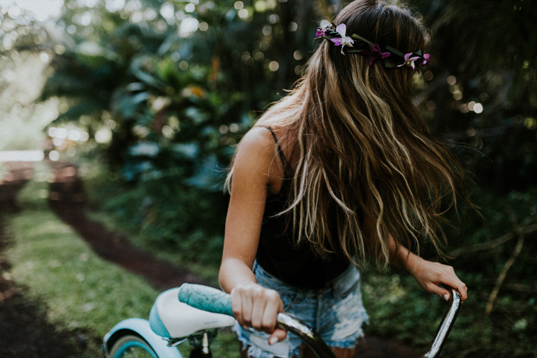 Hawaii girl surfing Brandy Melville